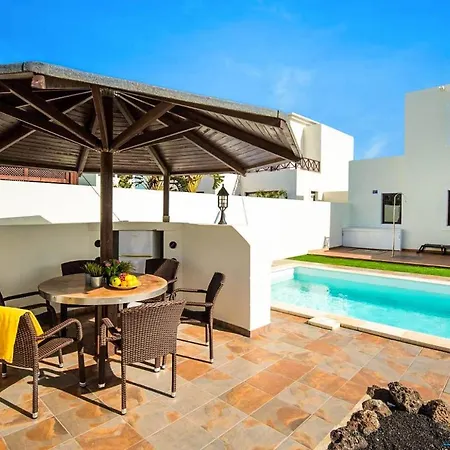 Vista Faro Feriehus Playa Blanca (Lanzarote)